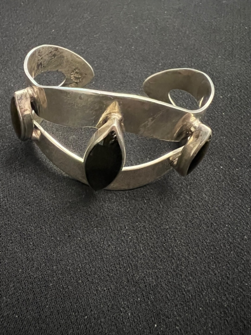 bracelet - Picture 2 of 3